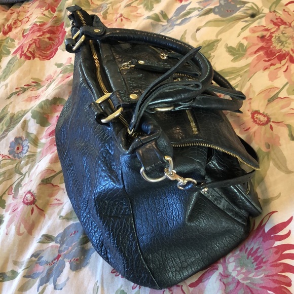 CRIZZAPI Bolsas Brazil Thick Pebbled Leather Zipper Detail Motorcycle Pouch LUXE - Picture 13 of 16